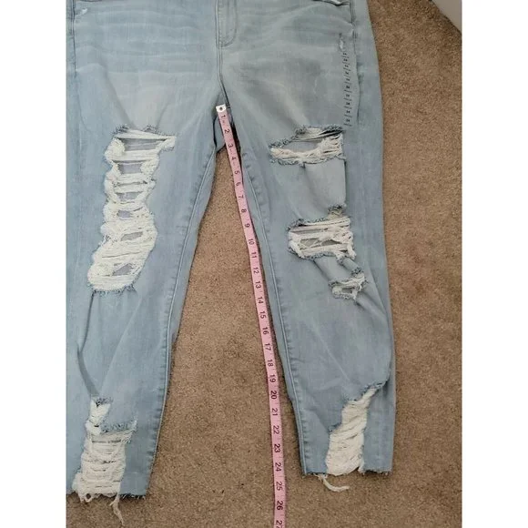 American Eagle Distressed High Rise Jegging Crop Size Plus 24 NWOT - Picture 2 of 7